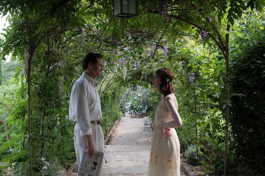 magic-in-the-moonlight-sets-01-colin-firth-emma-stone